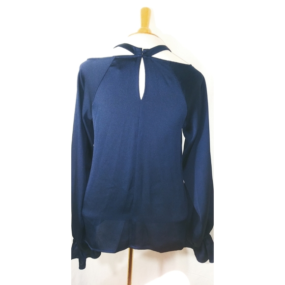 NWOT I. State cold shoulder silky shirt - Picture 2 of 2